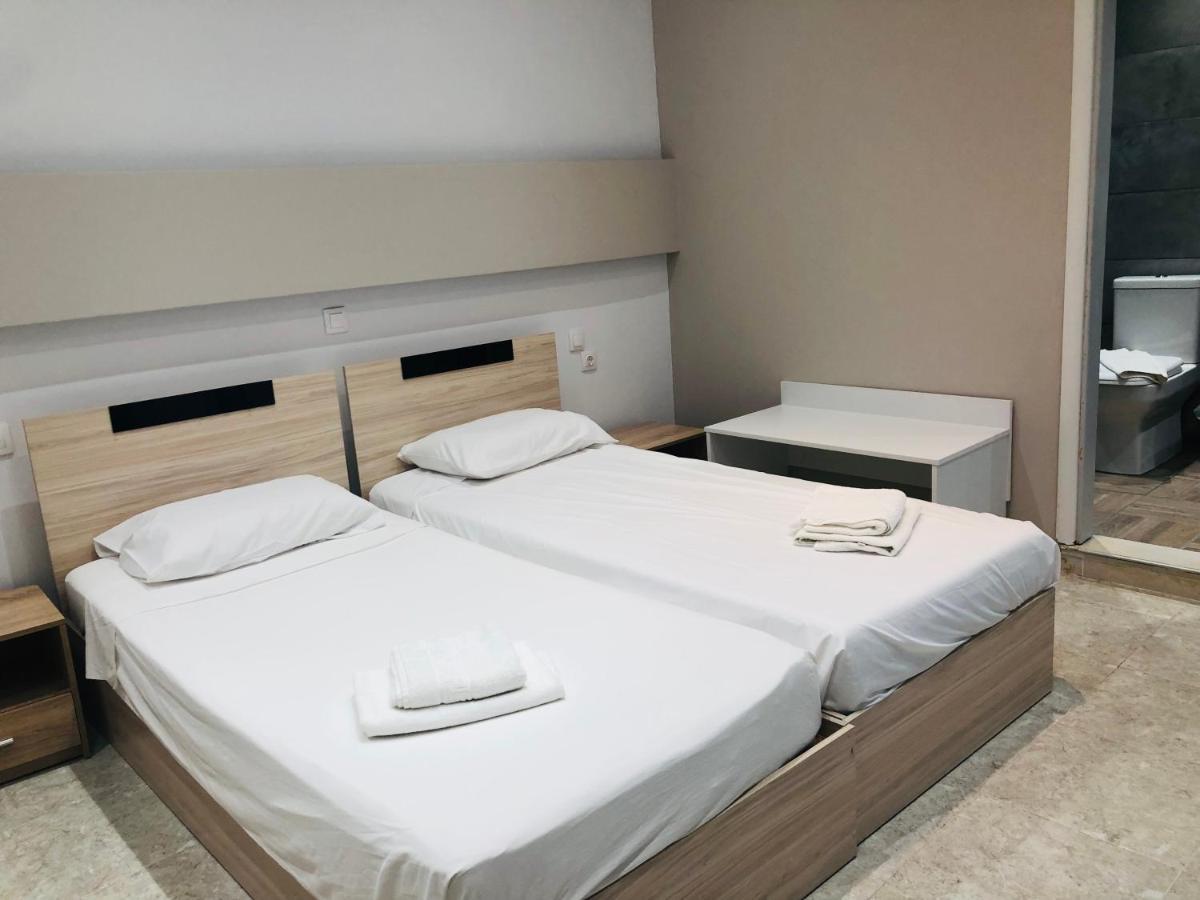 Sotiris rooms by galazio Faliraki Esterno foto